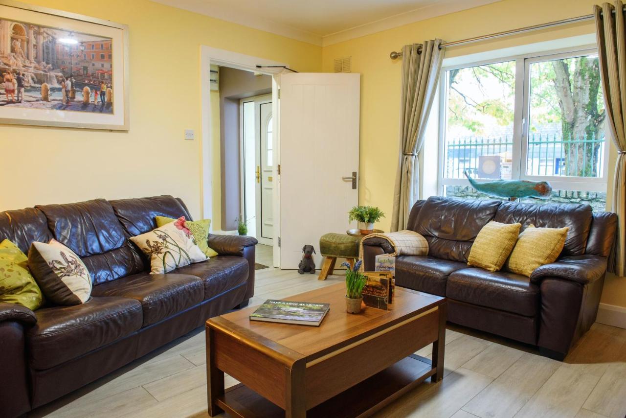 Waterfront Self Catering Houses Carrick on Shannon Exteriör bild