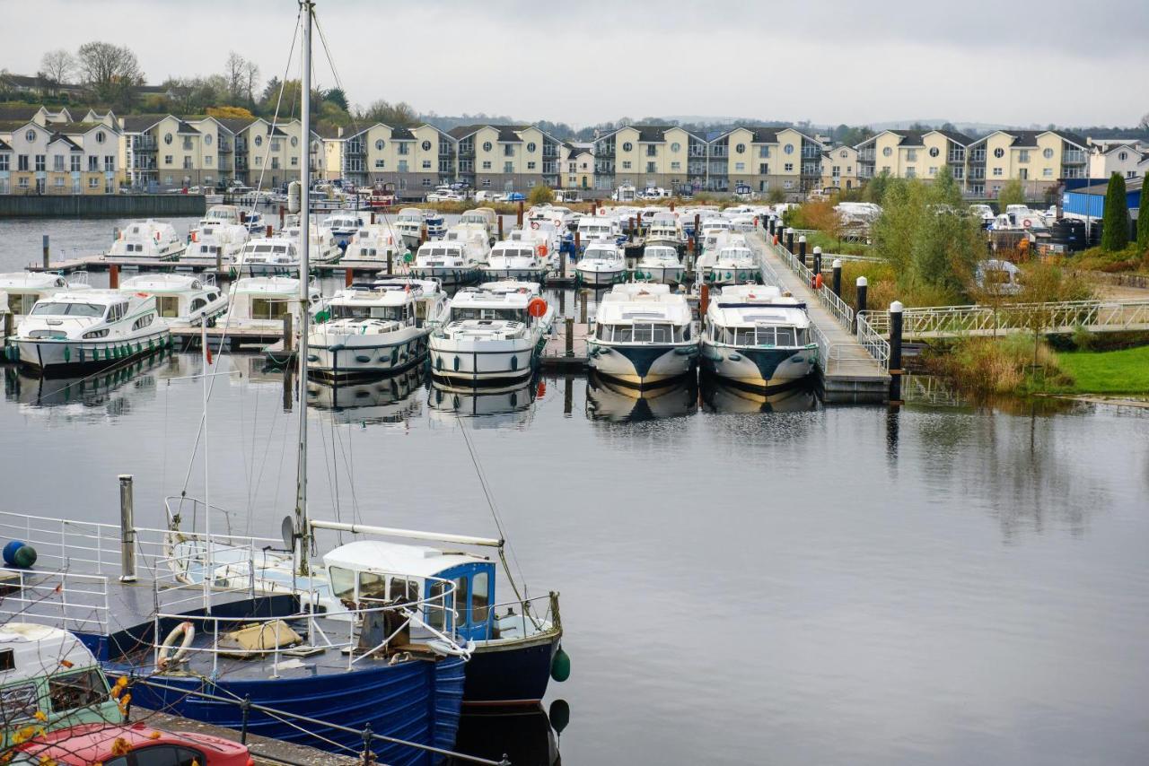 Waterfront Self Catering Houses Carrick on Shannon Exteriör bild