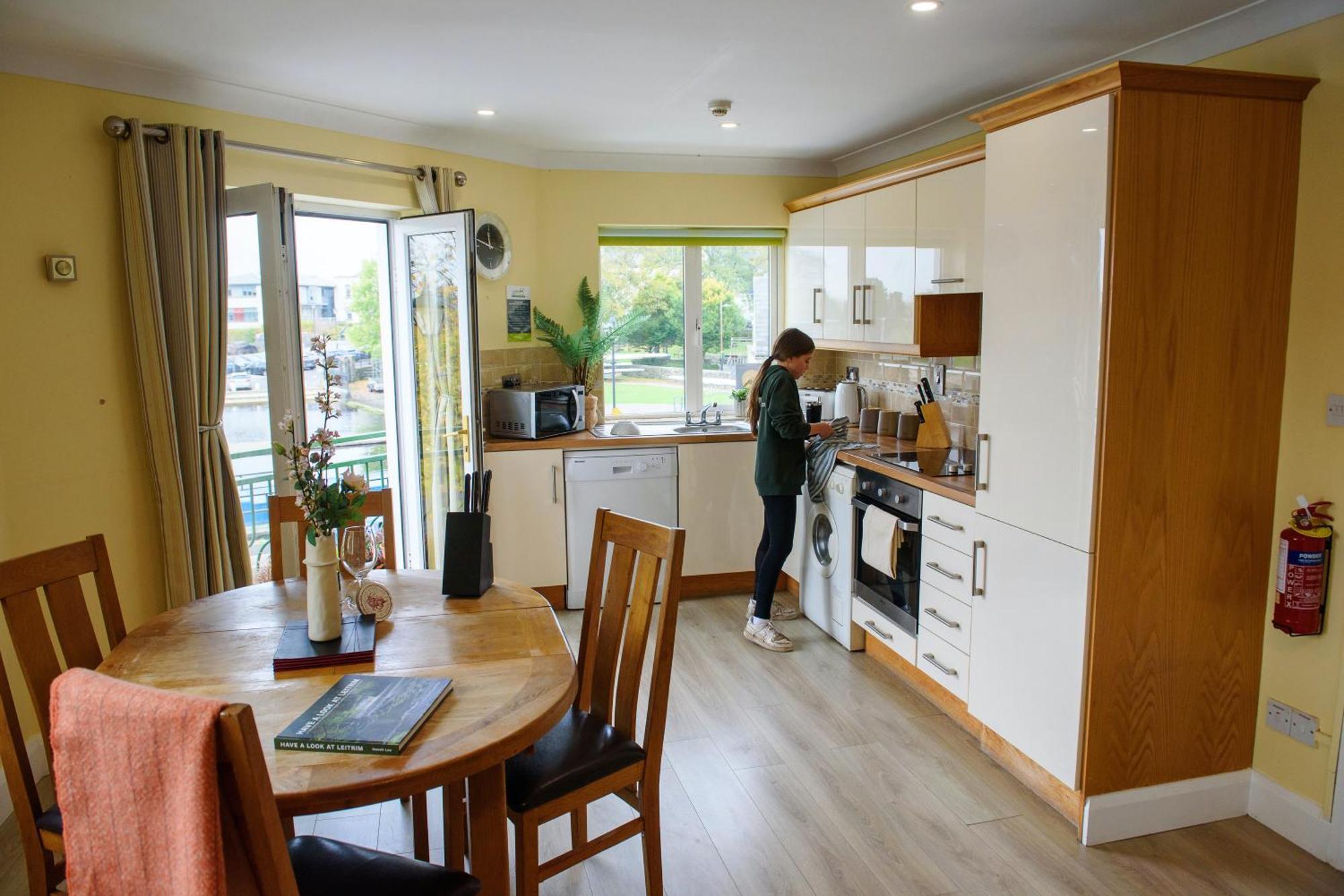 Waterfront Self Catering Houses Carrick on Shannon Exteriör bild