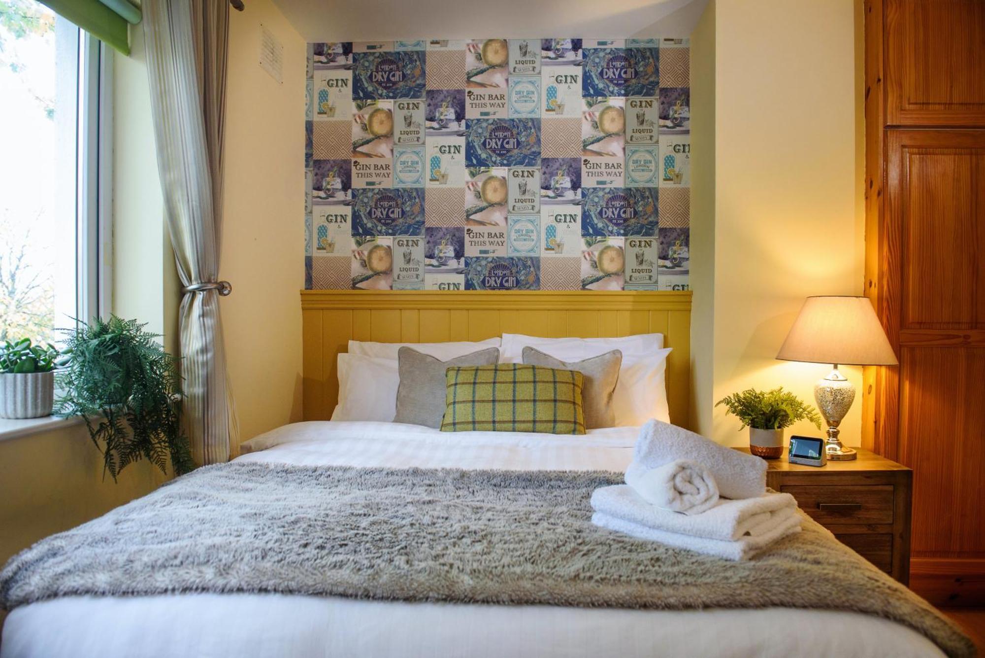 Waterfront Self Catering Houses Carrick on Shannon Exteriör bild