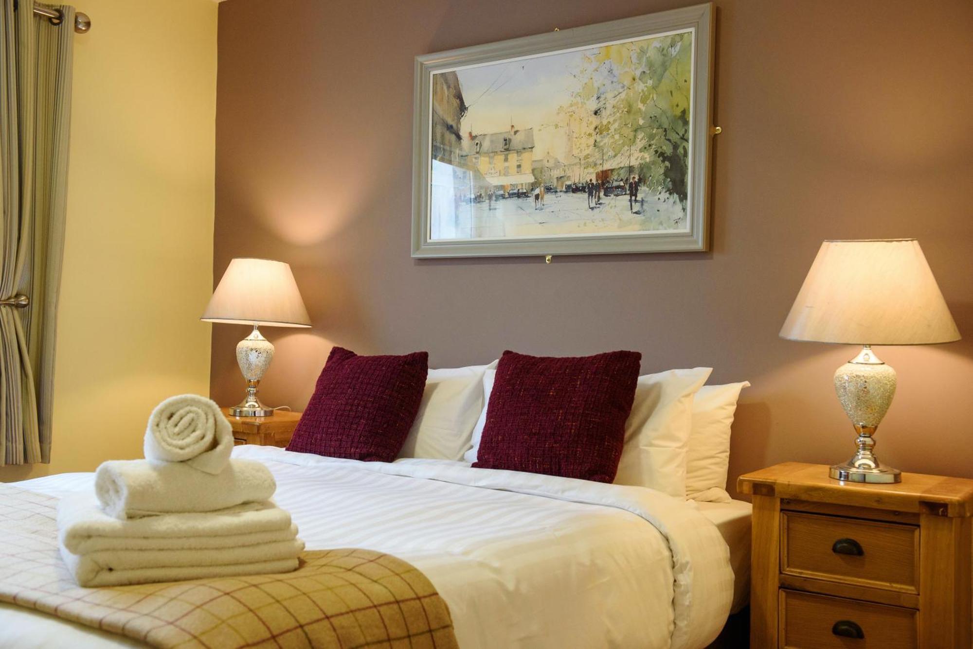 Waterfront Self Catering Houses Carrick on Shannon Exteriör bild