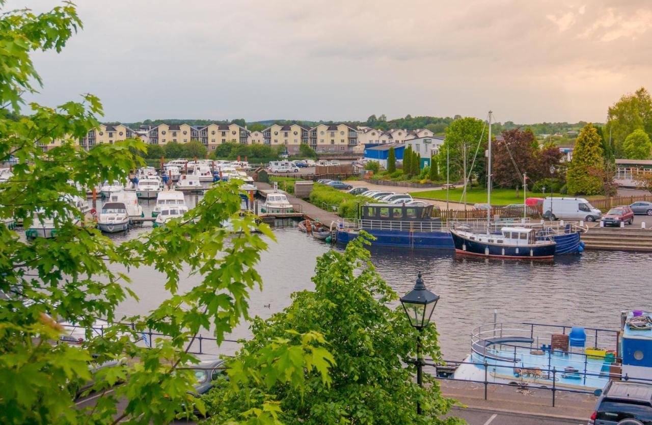Waterfront Self Catering Houses Carrick on Shannon Exteriör bild